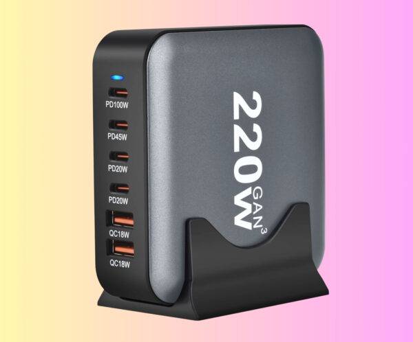 220W GaN Desktop Charger